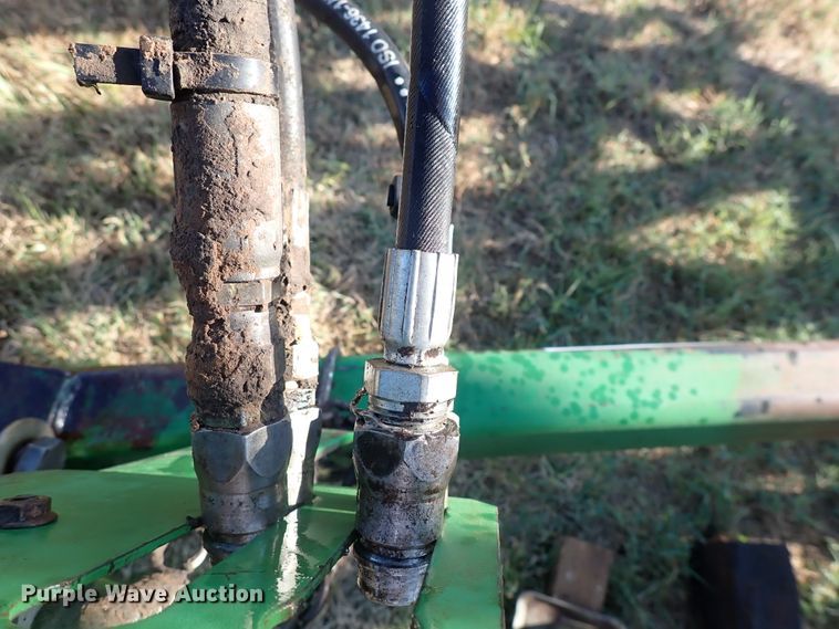 image for item DN2078 John Deere 980  field cultivator