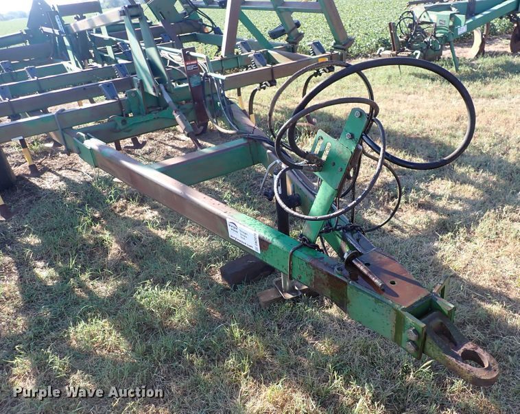 image for item DN2078 John Deere 980  field cultivator