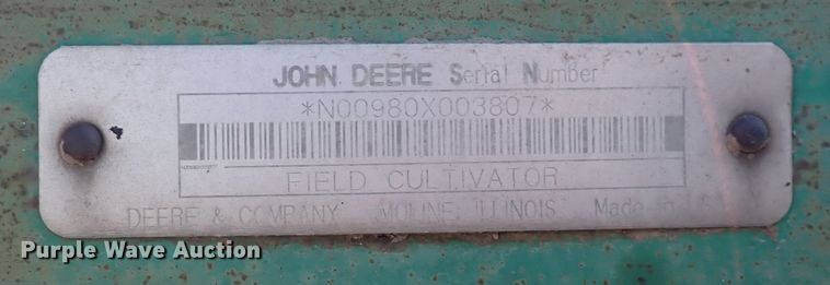 image for item DN2078 John Deere 980  field cultivator