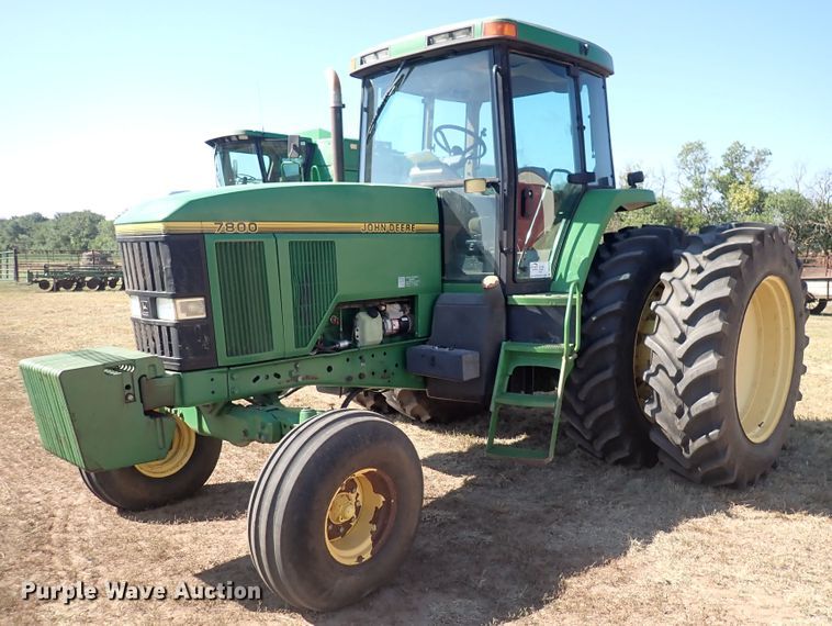 image for item DN2079 1996 John Deere 7800  tractor