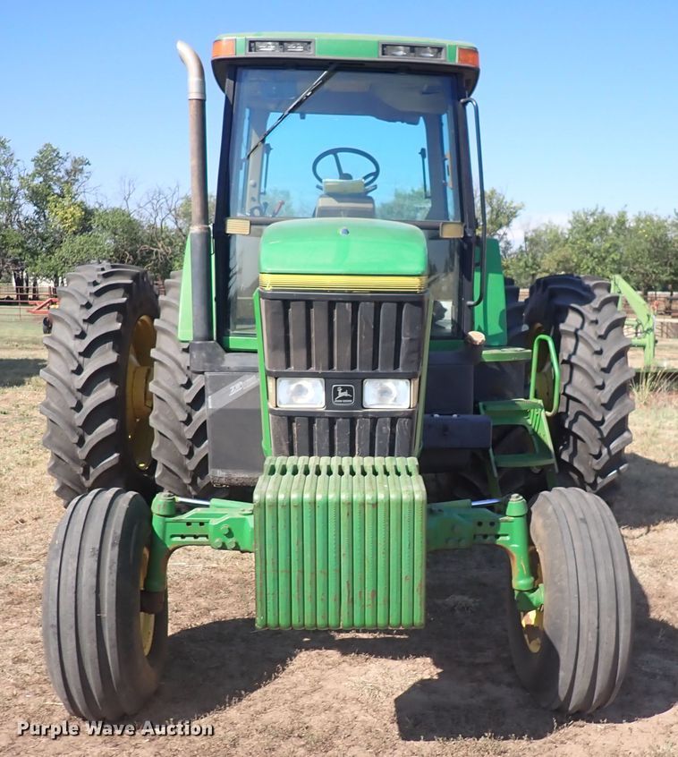 image for item DN2079 1996 John Deere 7800  tractor