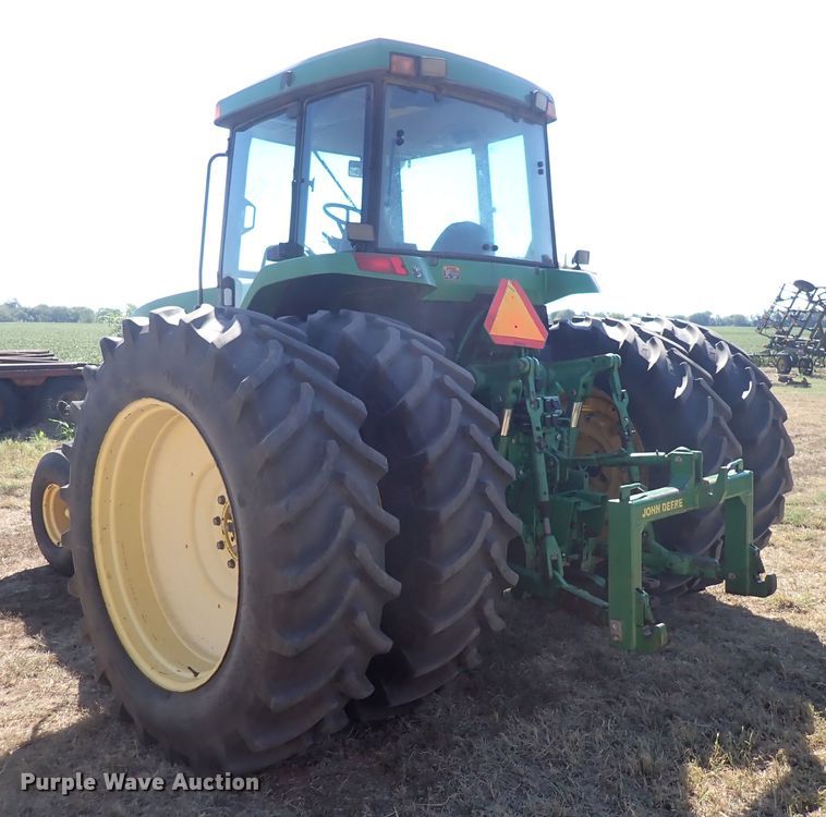 image for item DN2079 1996 John Deere 7800  tractor