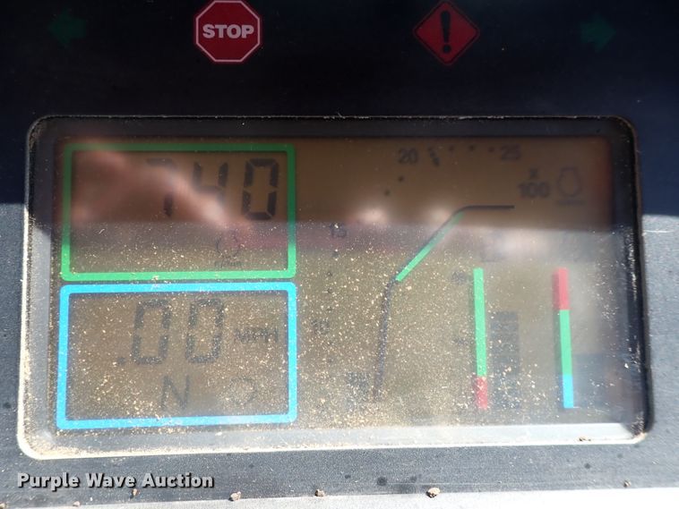 image for item DN2079 1996 John Deere 7800  tractor