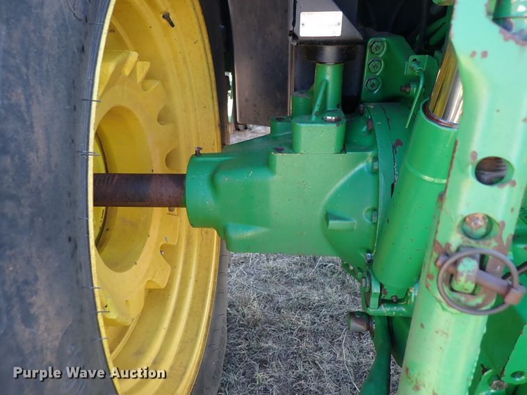 image for item DN2079 1996 John Deere 7800  tractor