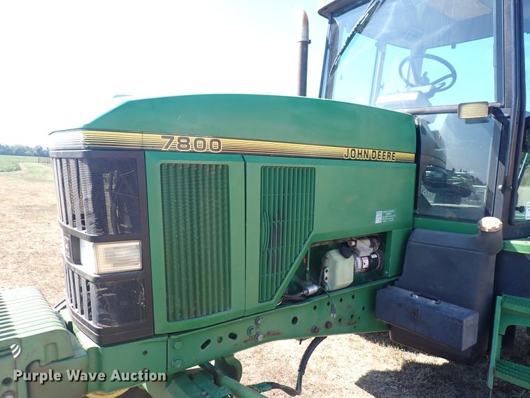 image for item DN2079 1996 John Deere 7800  tractor