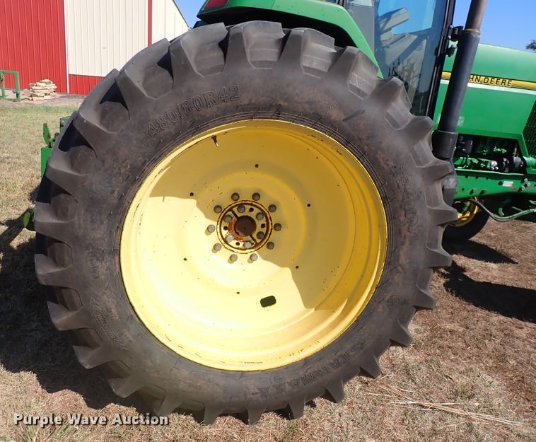 image for item DN2079 1996 John Deere 7800  tractor