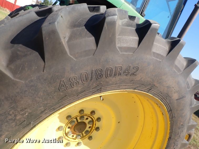 image for item DN2079 1996 John Deere 7800  tractor