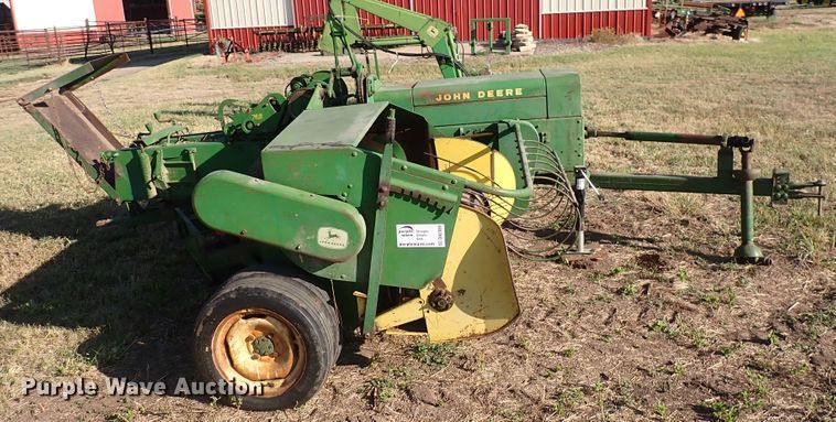 image for item DN2080 John Deere 224WS  small square baler