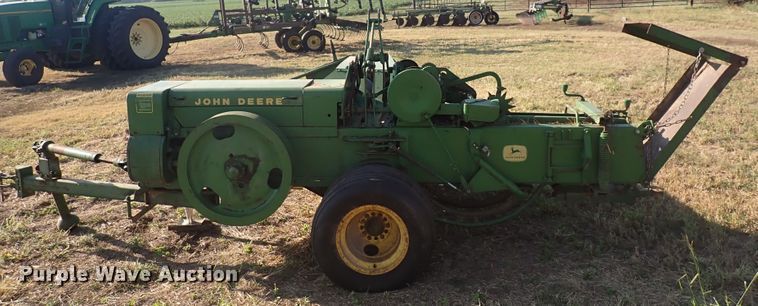 image for item DN2080 John Deere 224WS  small square baler