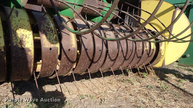 image for item DN2080 John Deere 224WS  small square baler