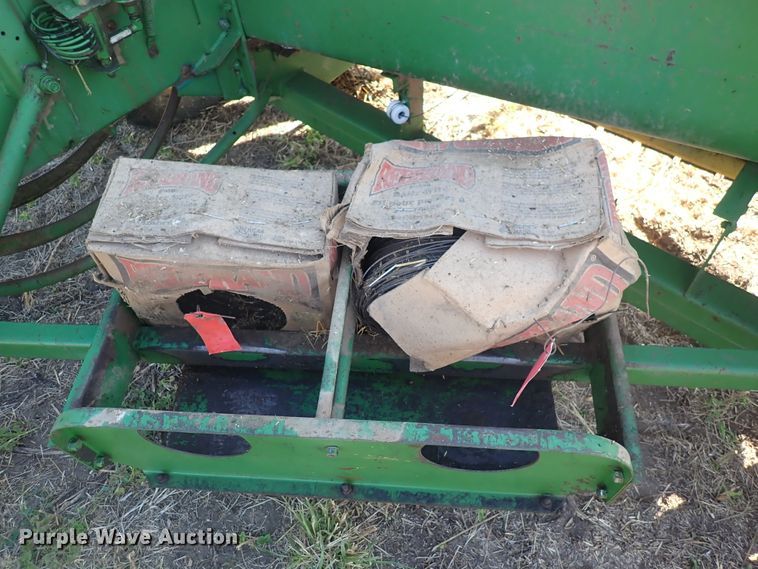 image for item DN2080 John Deere 224WS  small square baler