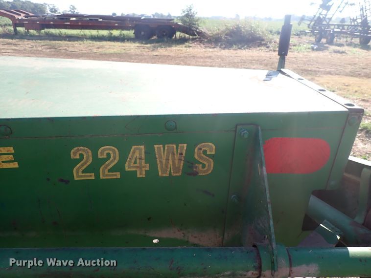 image for item DN2080 John Deere 224WS  small square baler