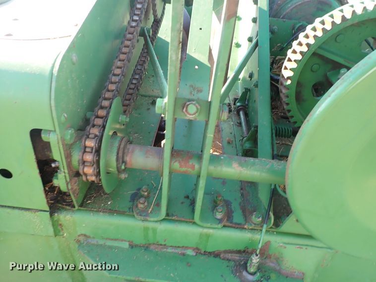 image for item DN2080 John Deere 224WS  small square baler