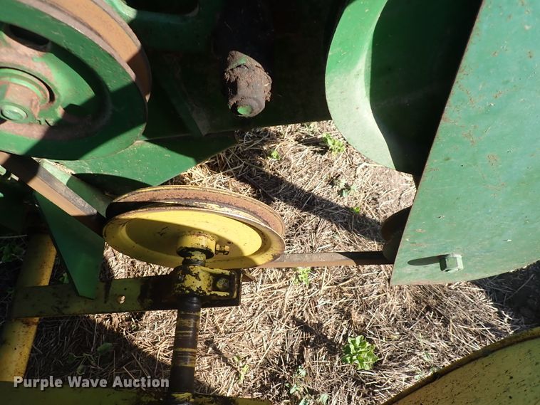 image for item DN2080 John Deere 224WS  small square baler