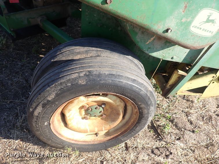 image for item DN2080 John Deere 224WS  small square baler