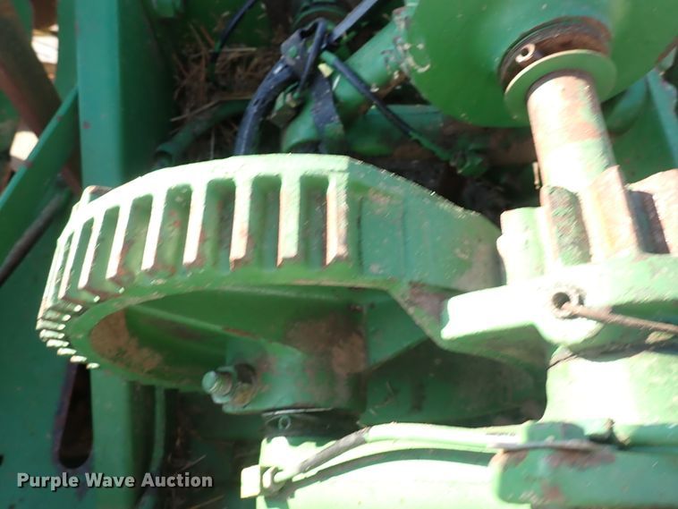 image for item DN2080 John Deere 224WS  small square baler