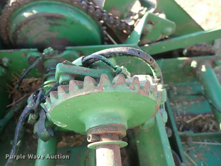 image for item DN2080 John Deere 224WS  small square baler