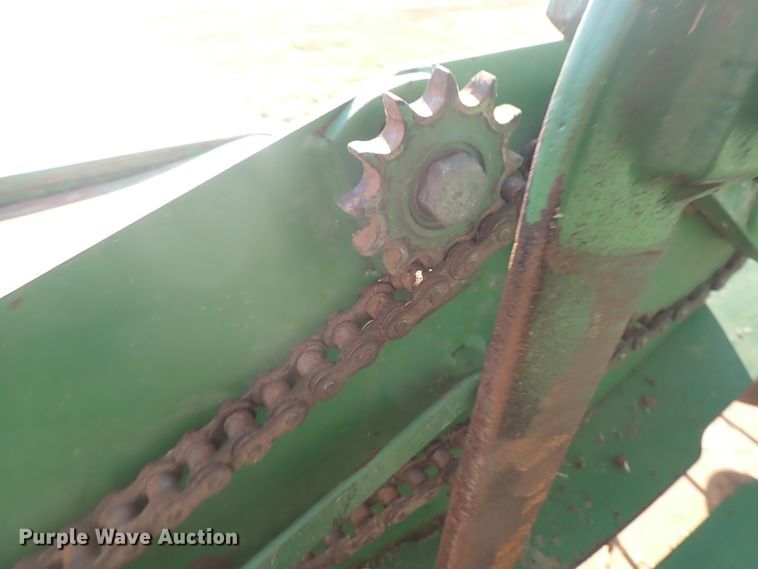 image for item DN2080 John Deere 224WS  small square baler