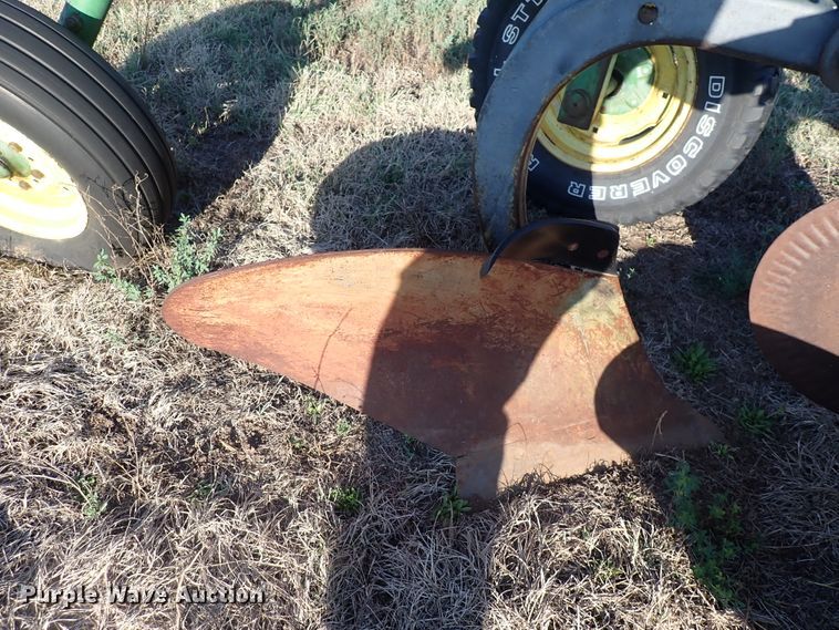 image for item DN2082 John Deere A2800  five bottom plow