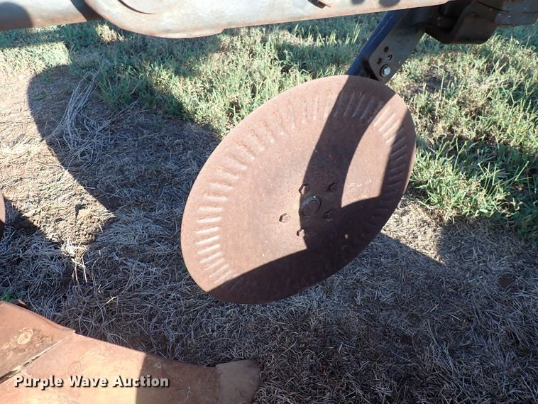 image for item DN2082 John Deere A2800  five bottom plow
