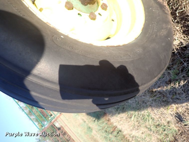 image for item DN2082 John Deere A2800  five bottom plow