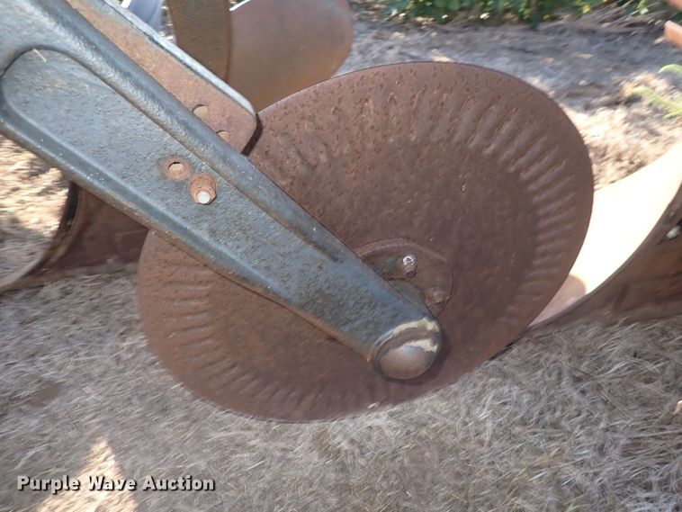 image for item DN2082 John Deere A2800  five bottom plow