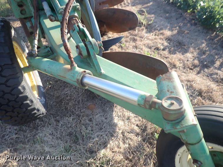 image for item DN2082 John Deere A2800  five bottom plow