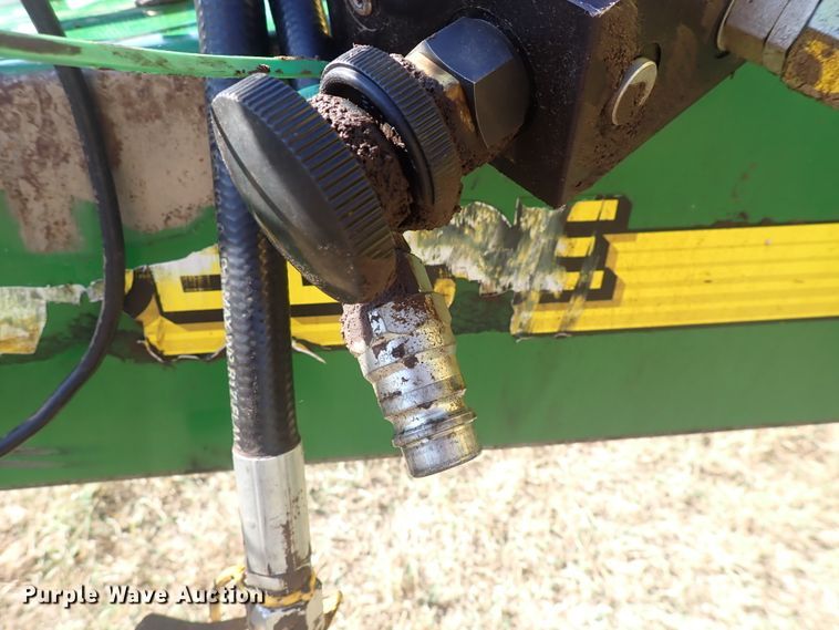 image for item DN2083 John Deere 1750 MaxEmerge XP  planter