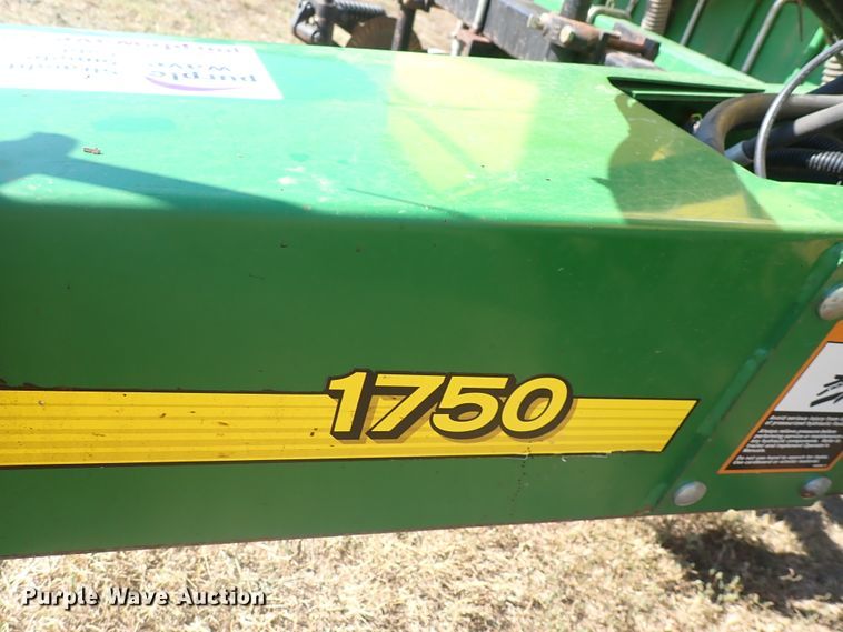image for item DN2083 John Deere 1750 MaxEmerge XP  planter