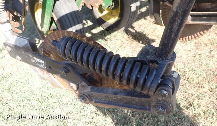 image for item DN2083 John Deere 1750 MaxEmerge XP  planter