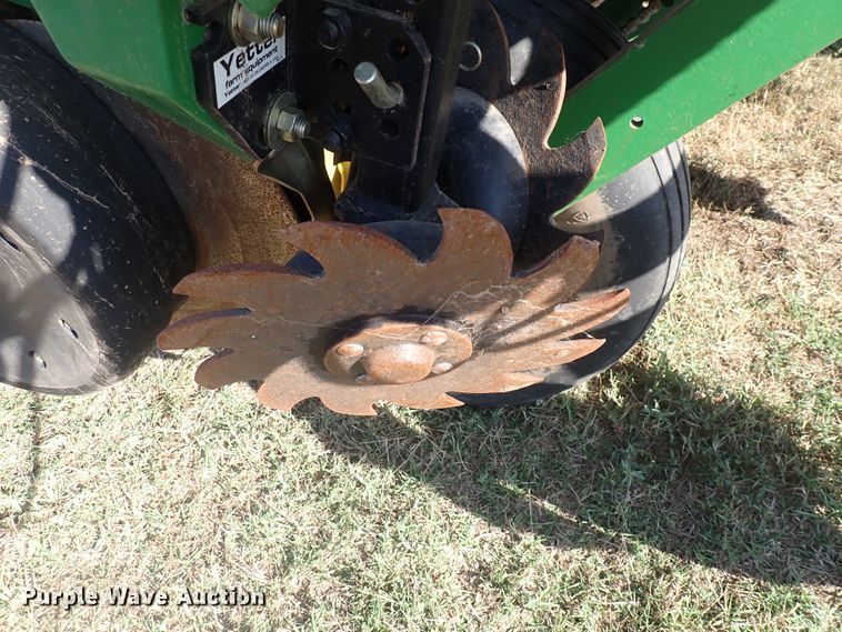 image for item DN2083 John Deere 1750 MaxEmerge XP  planter