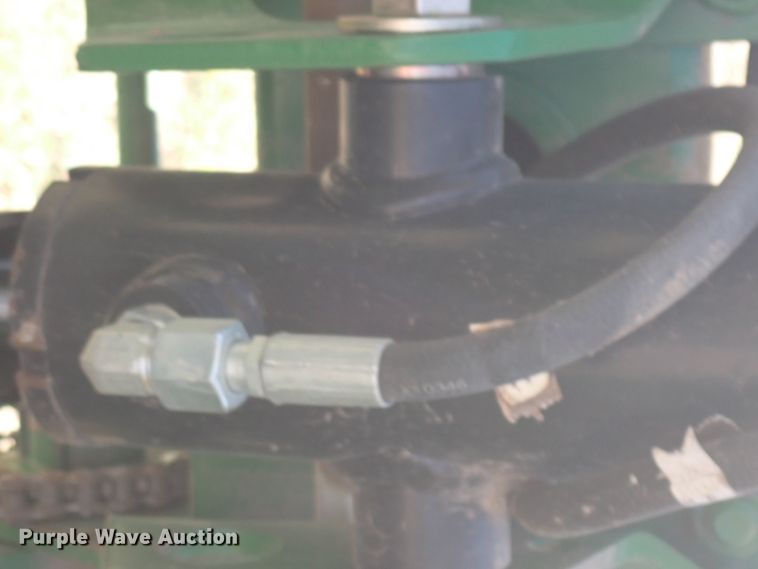 image for item DN2083 John Deere 1750 MaxEmerge XP  planter