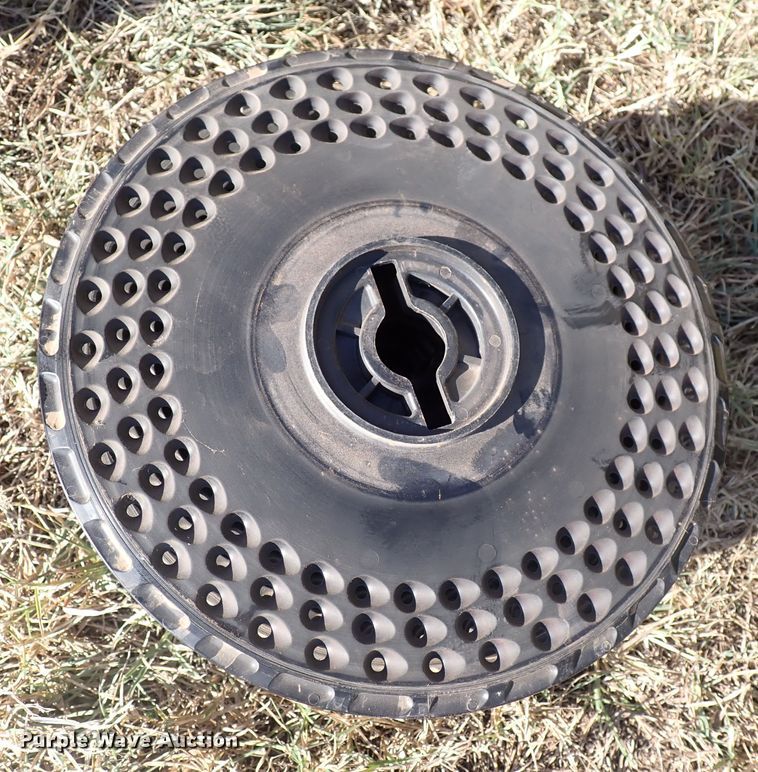 image for item DN2083 John Deere 1750 MaxEmerge XP  planter