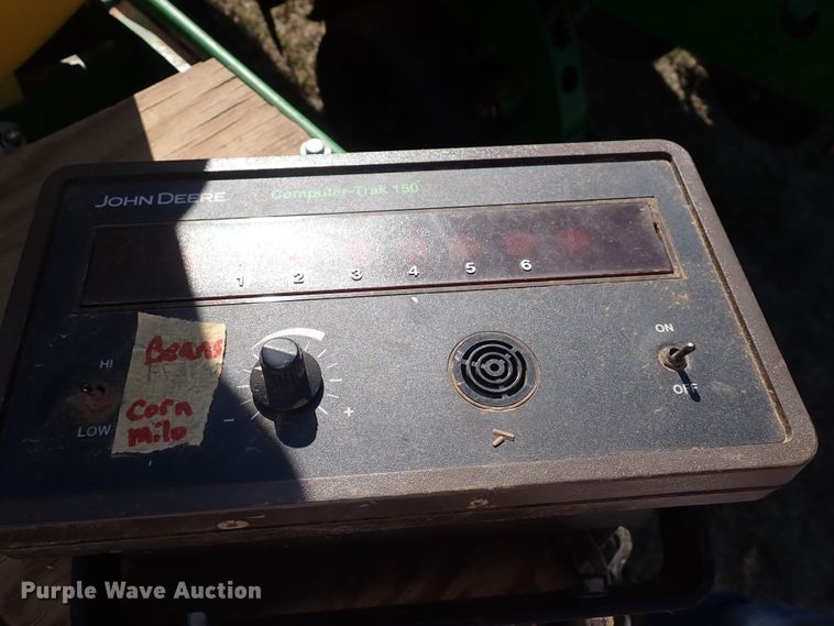 image for item DN2083 John Deere 1750 MaxEmerge XP  planter