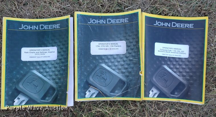 image for item DN2083 John Deere 1750 MaxEmerge XP  planter