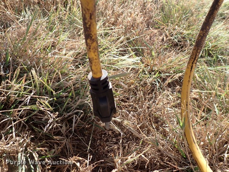 image for item DN2086 Hay bale elevator