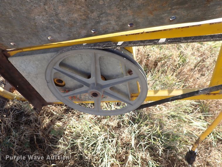 image for item DN2086 Hay bale elevator