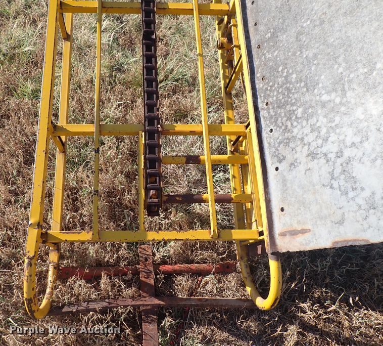 image for item DN2086 Hay bale elevator