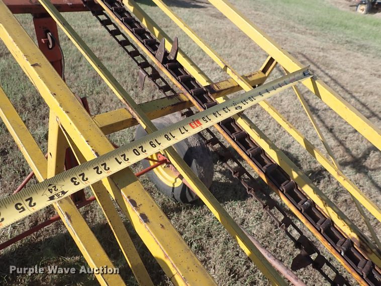 image for item DN2086 Hay bale elevator