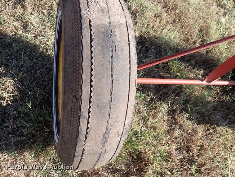 image for item DN2086 Hay bale elevator