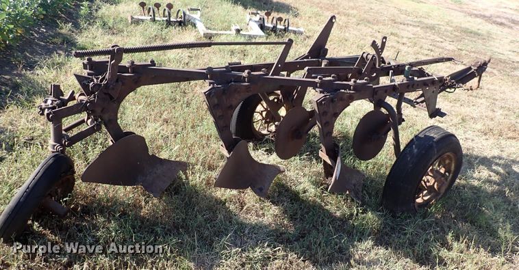 image for item DN2090 Three bottom plow