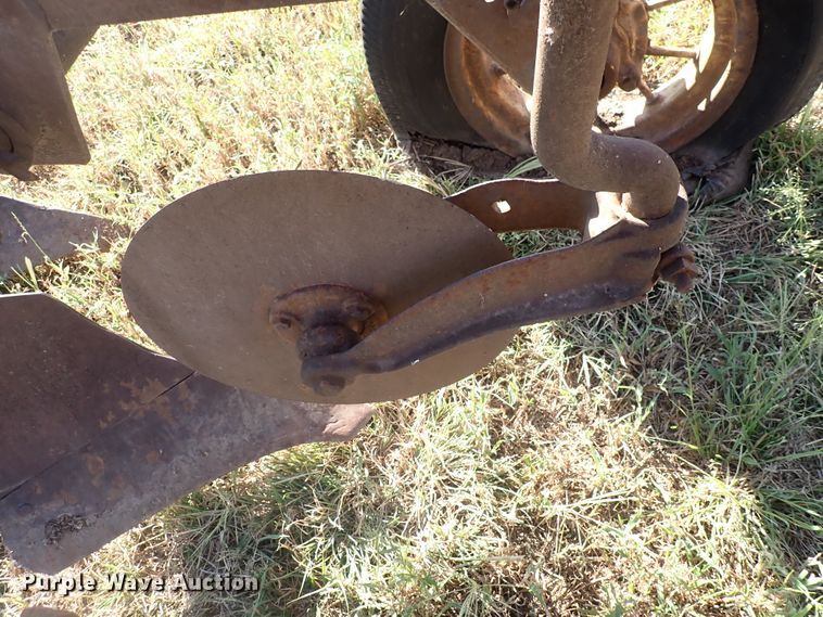image for item DN2090 Three bottom plow