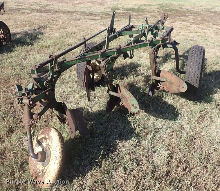 image for item DN2091 John Deere 55ABH  Three bottom plow