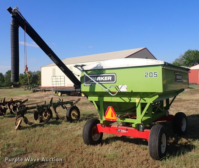 image for item DN2092 Parker 205  gravity wagon