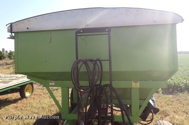 image for item DN2092 Parker 205  gravity wagon