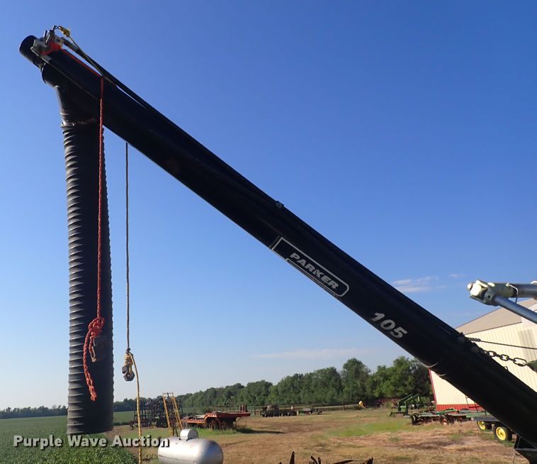 image for item DN2092 Parker 205  gravity wagon