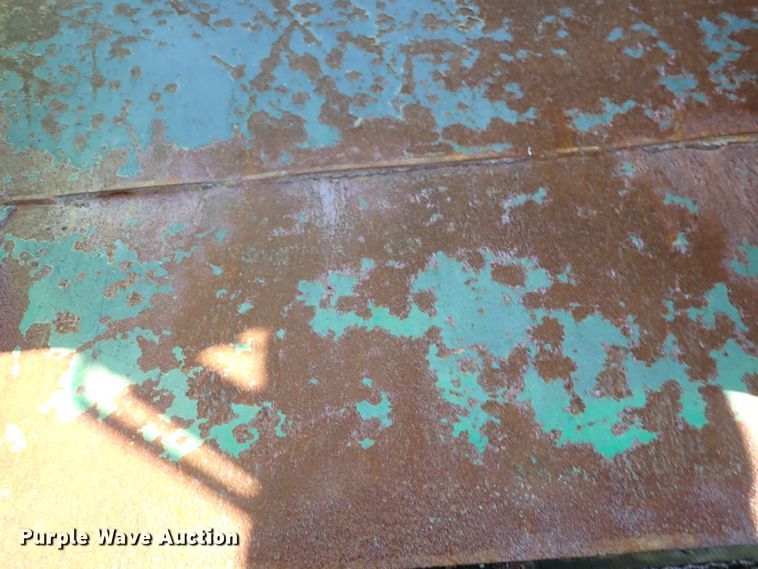 image for item DN2092 Parker 205  gravity wagon