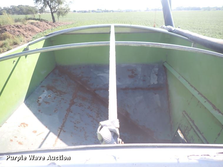 image for item DN2092 Parker 205  gravity wagon