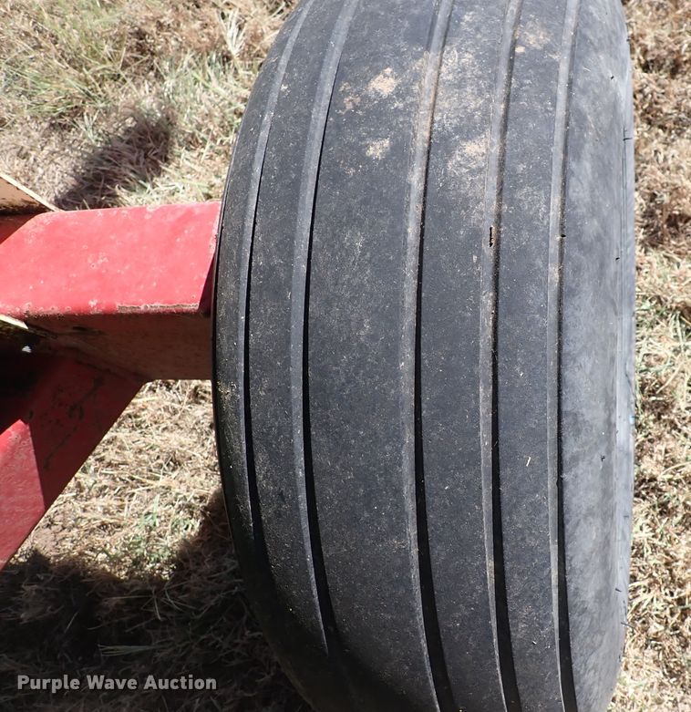 image for item DN2092 Parker 205  gravity wagon