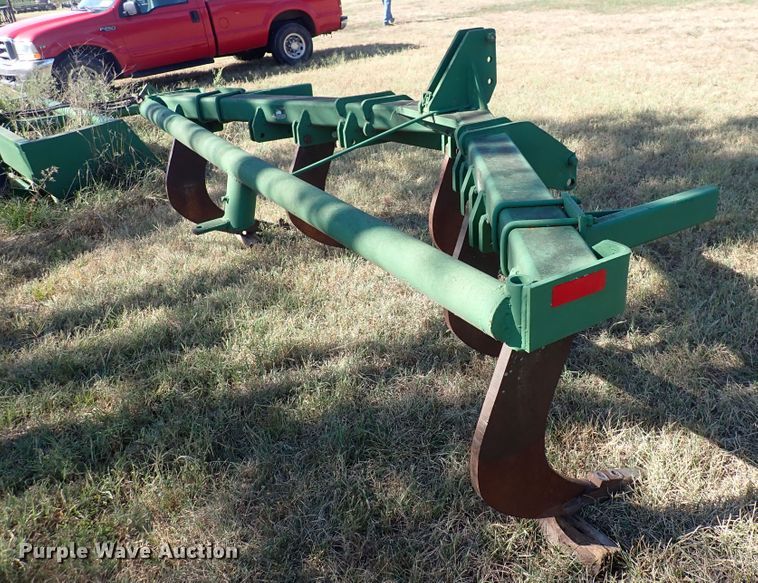 image for item DN2097 Landoll  v-ripper